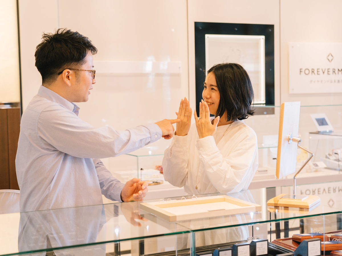 ヴァニラ広島店とヴァニラ福山本店で婚約指輪選び