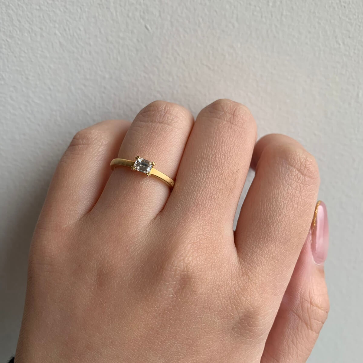 婚約指輪