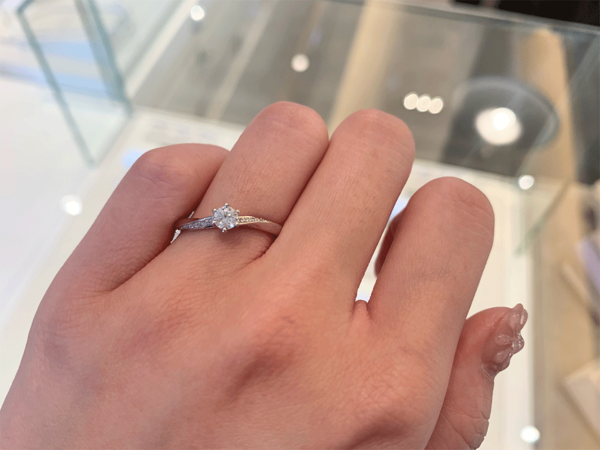 婚約指輪