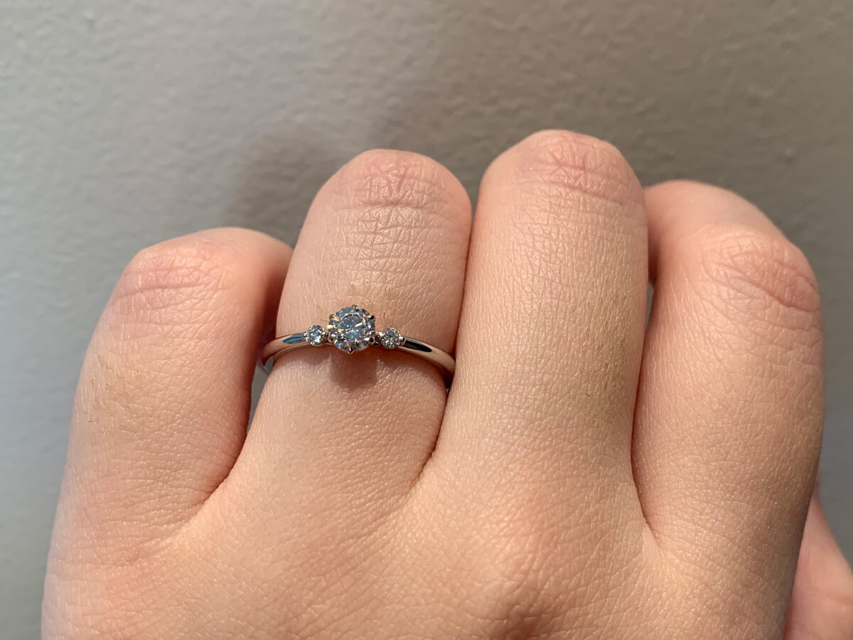 婚約指輪