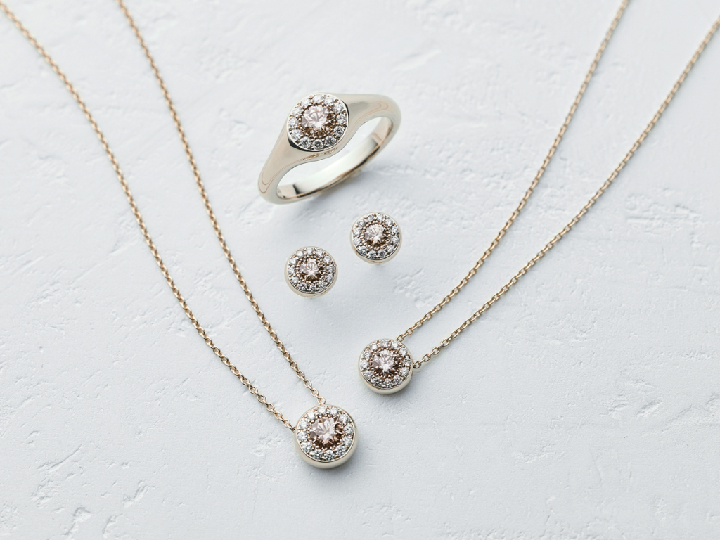 KASHIKEYBROWNDIAMONDのカシケイブラウンダイヤモンドのKASHIKEYMOREのカシケイモア