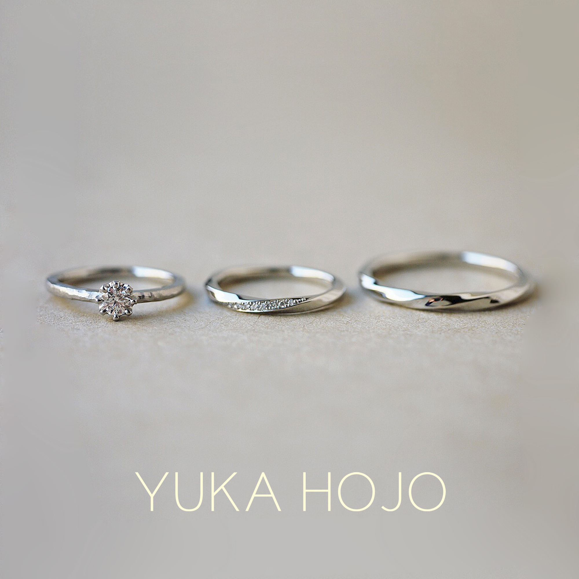 YUKA HOJOユカホウジョウの婚約指輪でエンゲージリングのCapriカプリと結婚指輪でマリッジリングのRay of lightレイオブライト