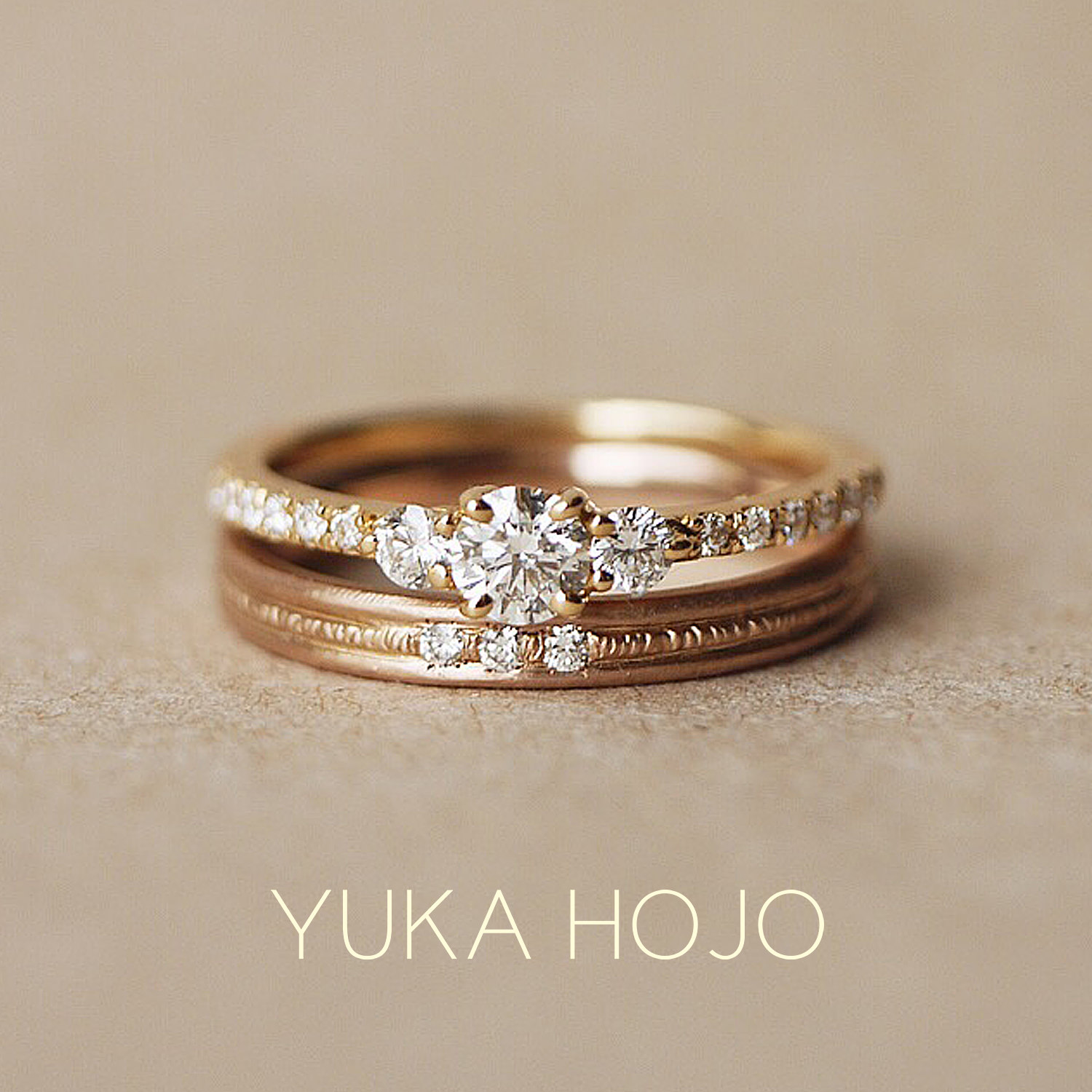 YUKA HOJOユカホウジョウの婚約指輪でエンゲージリングのCometコメットと結婚指輪でマリッジリングのCalmカーム