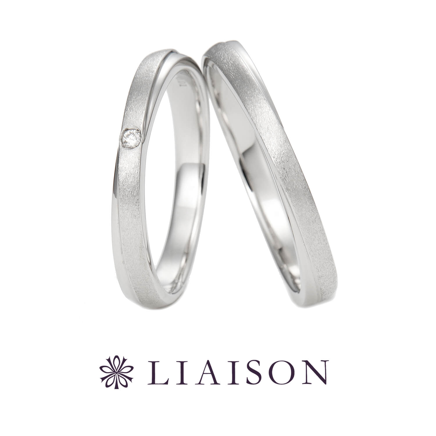 LIAISONリエゾンの結婚指輪LS001102BとLS001200B