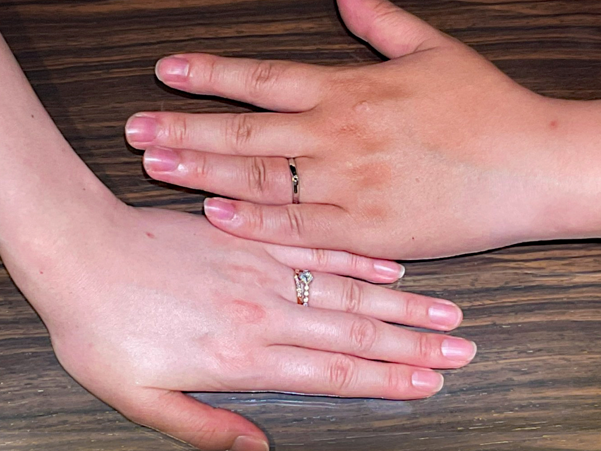 ヴァニラ福山本店で婚約指輪と結婚指輪をご購入いただいたK様とN様